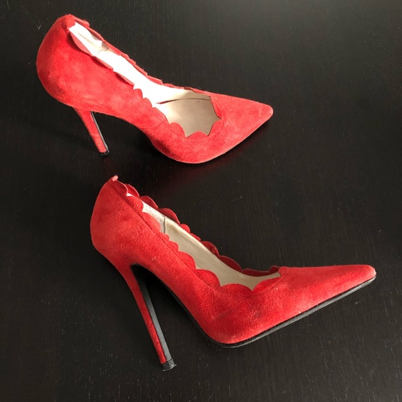 Jeffrey Campbell Red Scallopini Pump - Picture 5 of 6